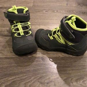 Boys size 10 hiking boots